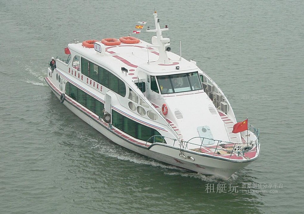 一起來看超實(shí)用的三亞“游艇旅游”攻略